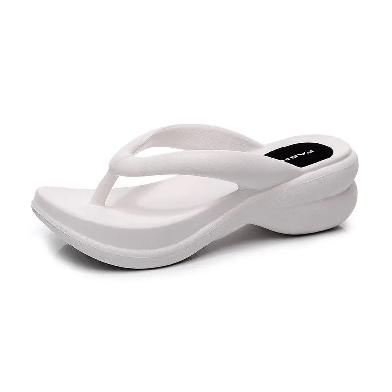 Simple and lightweight slippers