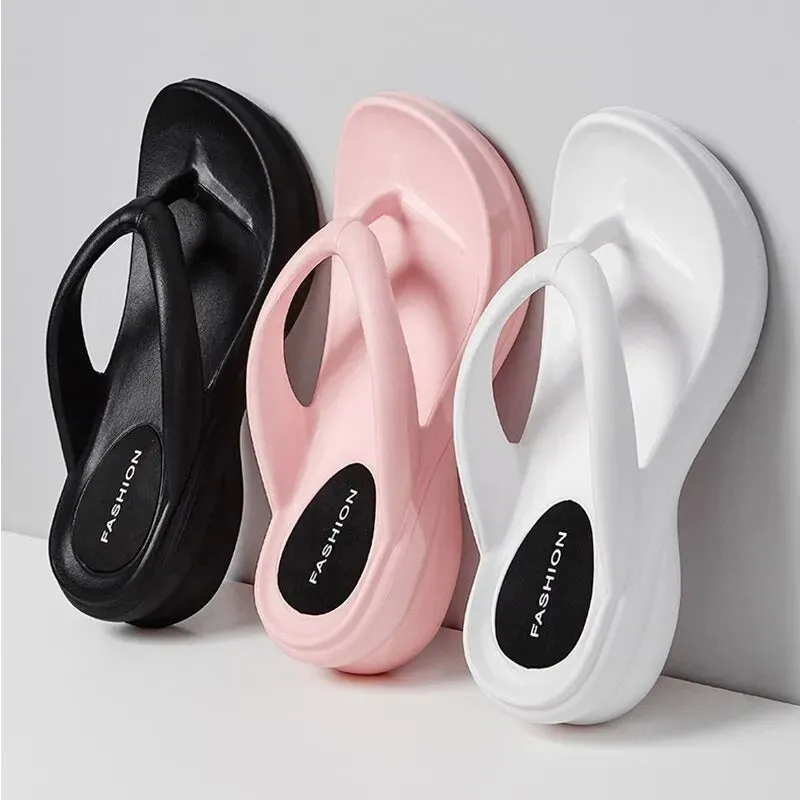 Simple and lightweight slippers