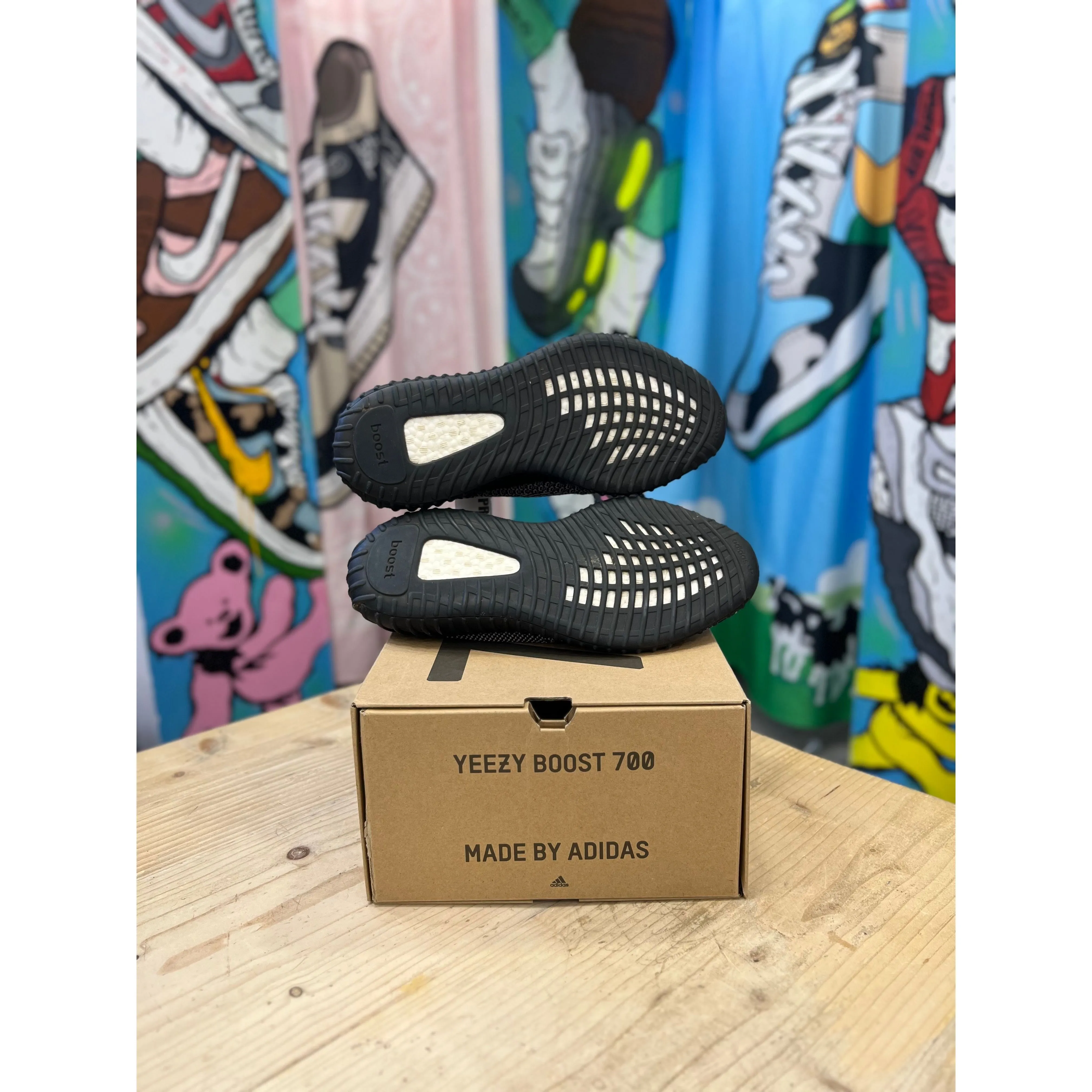 Yeezy 350 Yecheil UK 10